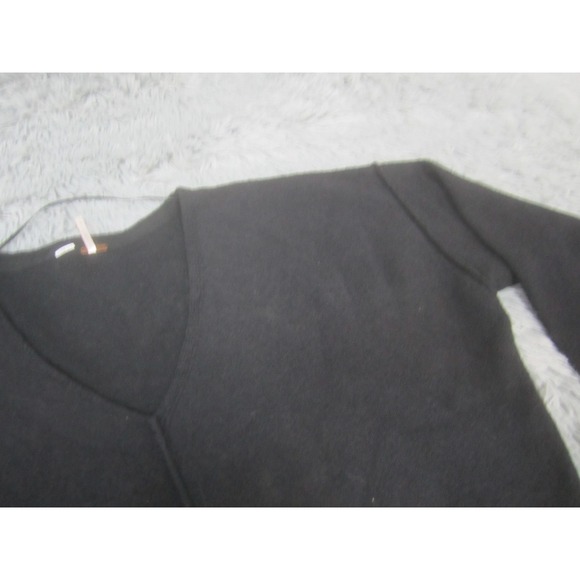 Free‎ People Womens Small Sweater Black Long Sleeve V-Neck Casual Knit - Picture 3 of 9